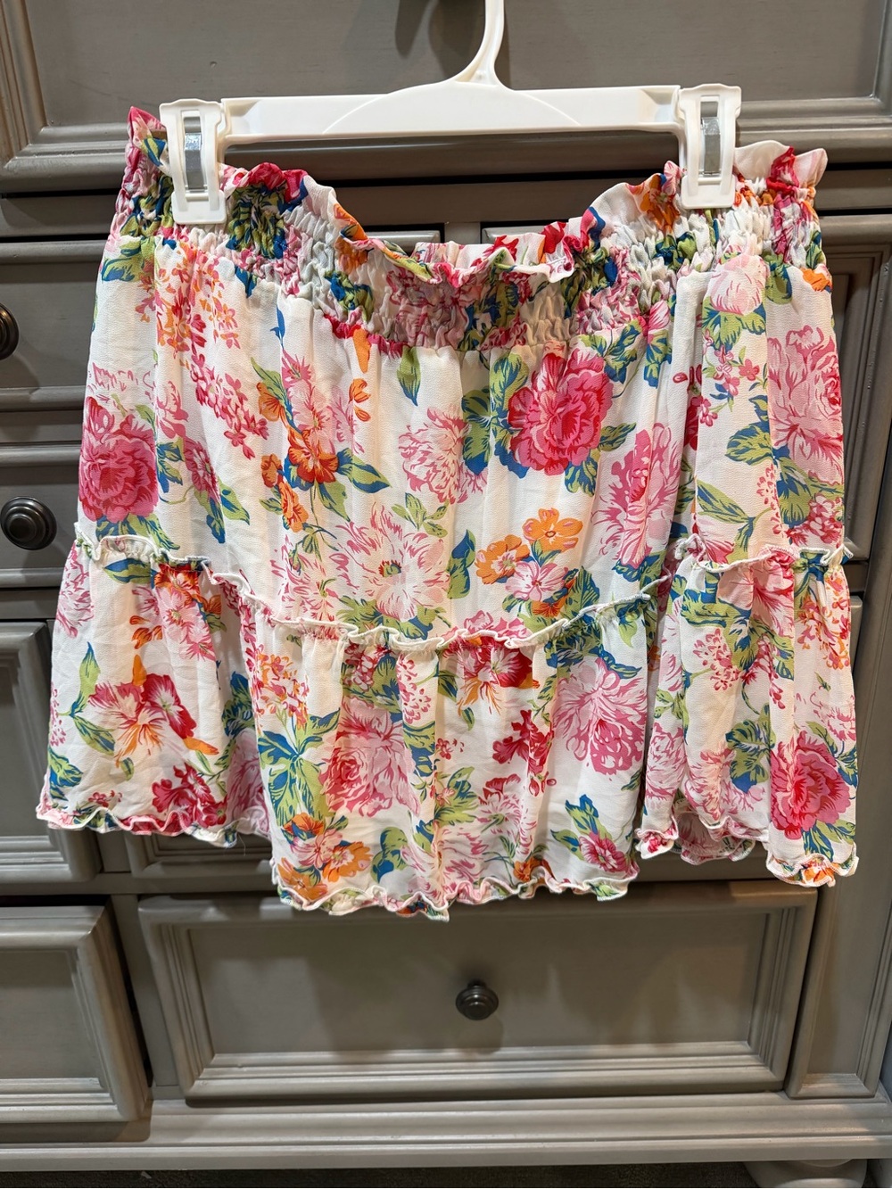 Umgee White Floral Mini Skirt with Pink & Green Accents- size medium- summer